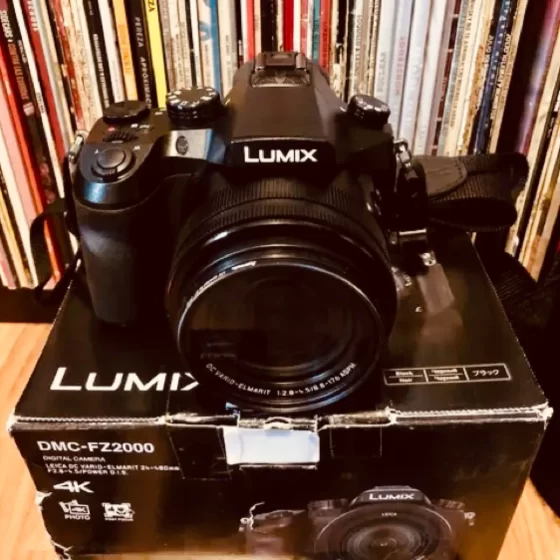 Lumix FZ2000